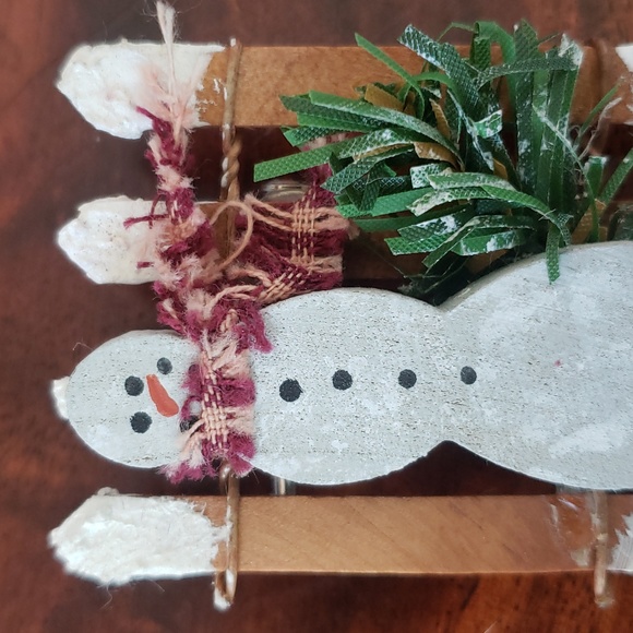 Handcrafted Rustic Pin Brooch Christmas Winter Snowman - Picture 5 of 6